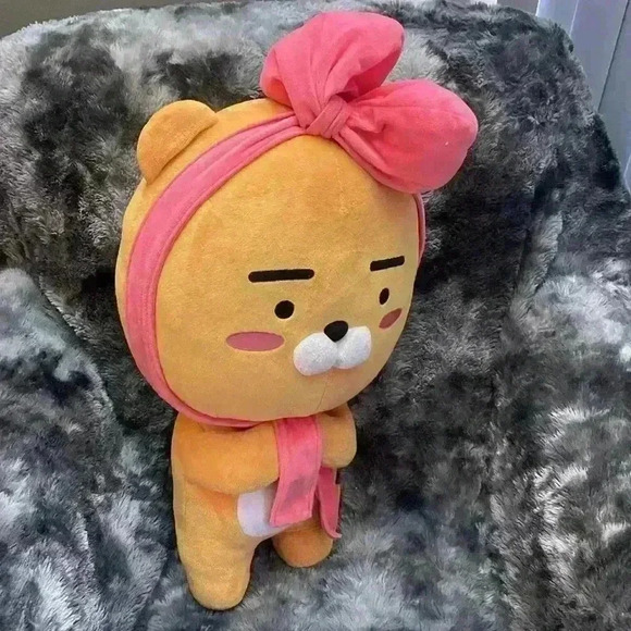 Kakaofriends Soft Plush 24" Ryan with Bow 2017 Special Edition - Picture 5 of 16